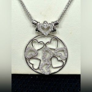 18kt white gold diamond heart necklace